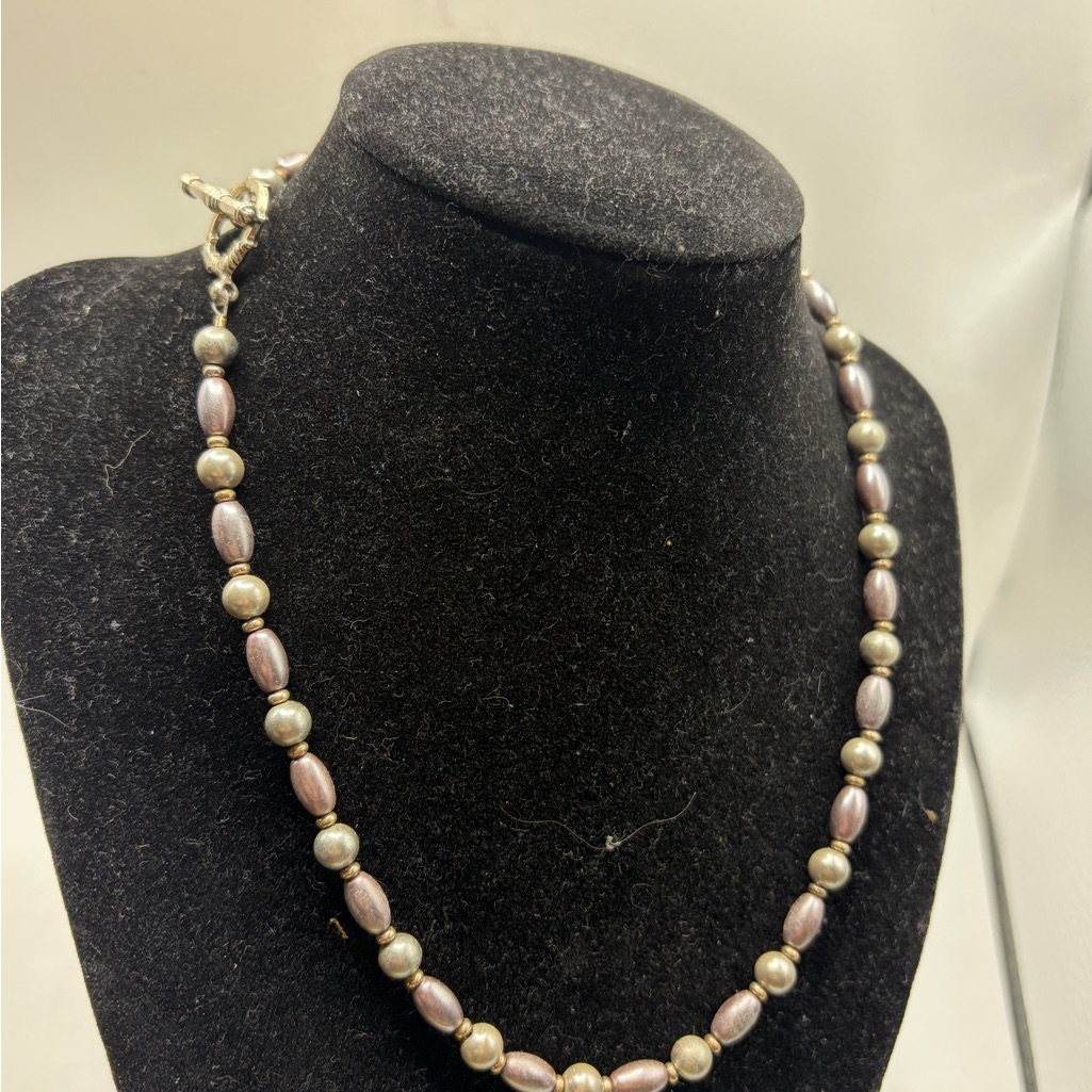 Elegant Grey Silver Toggle Hematite? Magnetic Beaded Necklace Stones